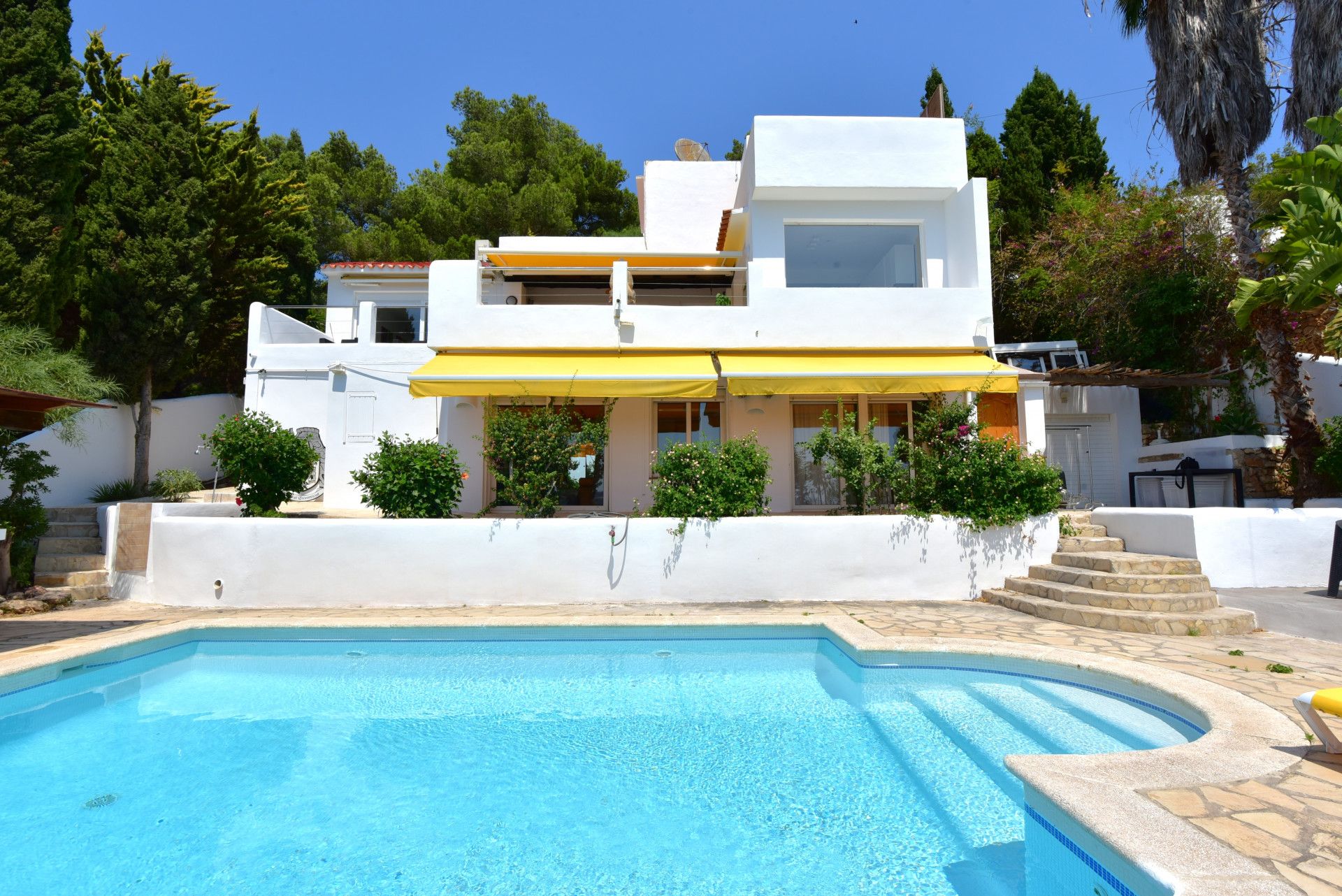 Exterior view of House or chalet for sale in Santa Eulària des Riu  with Air Conditioner, Heating and Private garden