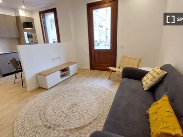 Wohnung mit Balkon zur Miete in Gràcia