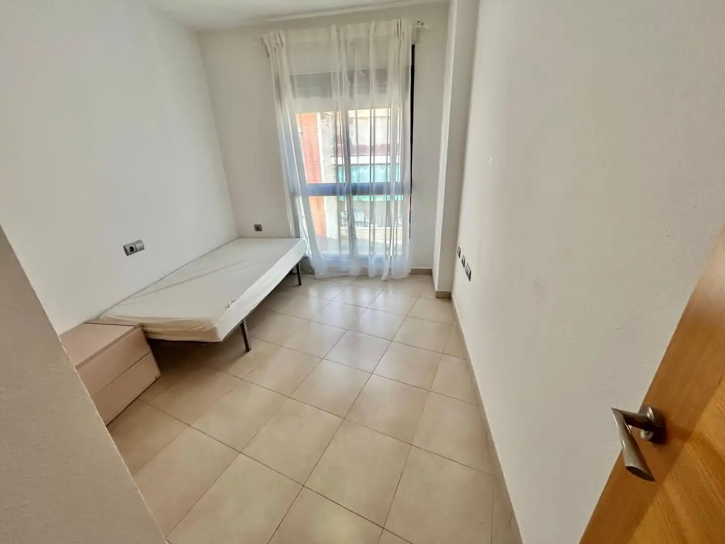 Dormitori de Àtic de lloguer en Murcia amb Aire condicionat, Terrassa i Moblat