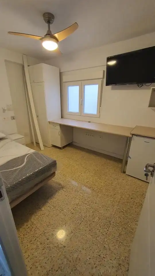 Habitación de Piso en venta en Zaragoza con Trastero y Amueblado