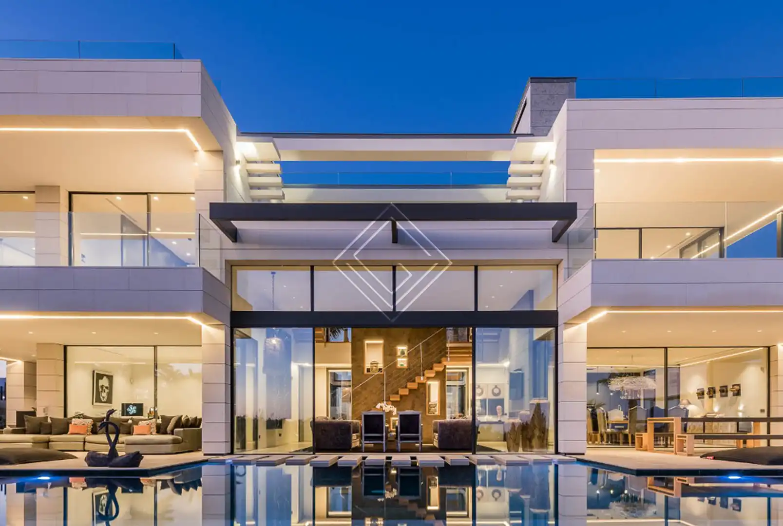 Chalet con piscina en venta en Milla de Oro, imagen 3