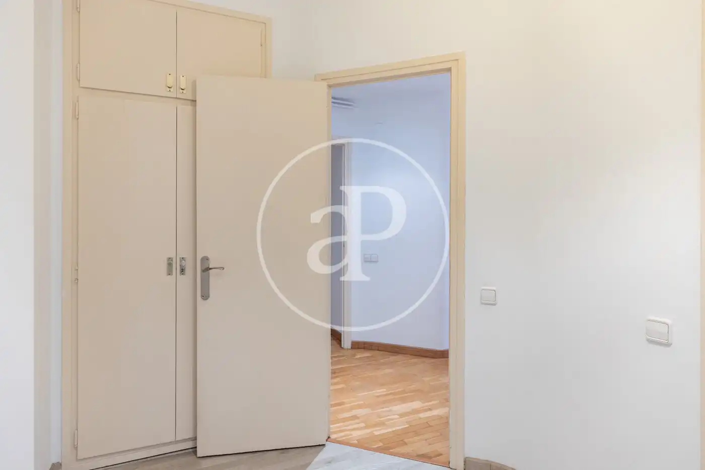 Habitación de Piso en venta en Barcelona con Aire acondicionado, Calefacción y Terraza