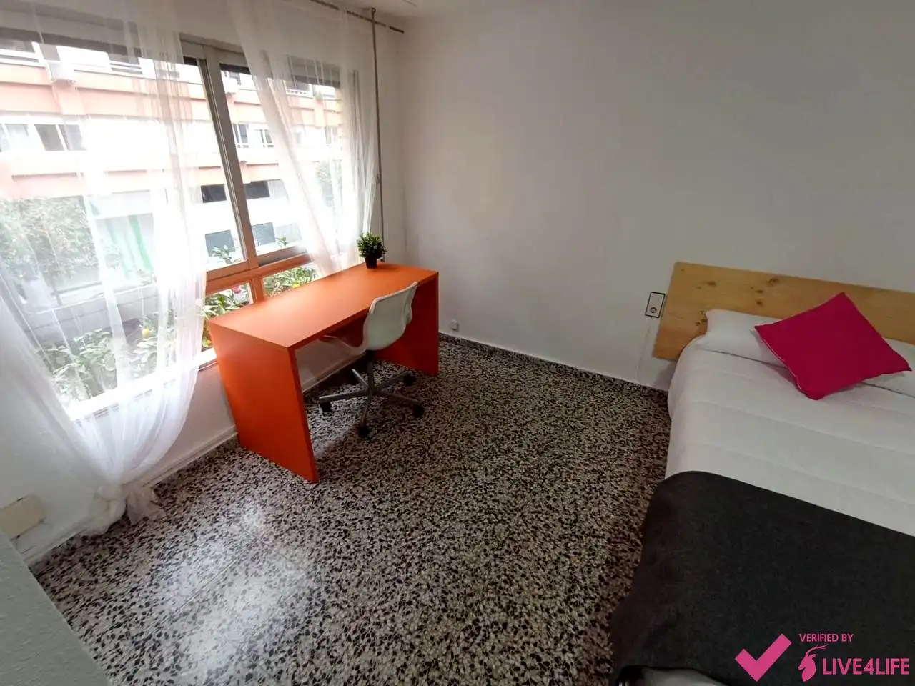Schlafzimmer von Wohnung zur Miete in Valencia mit Terrasse und Möbliert