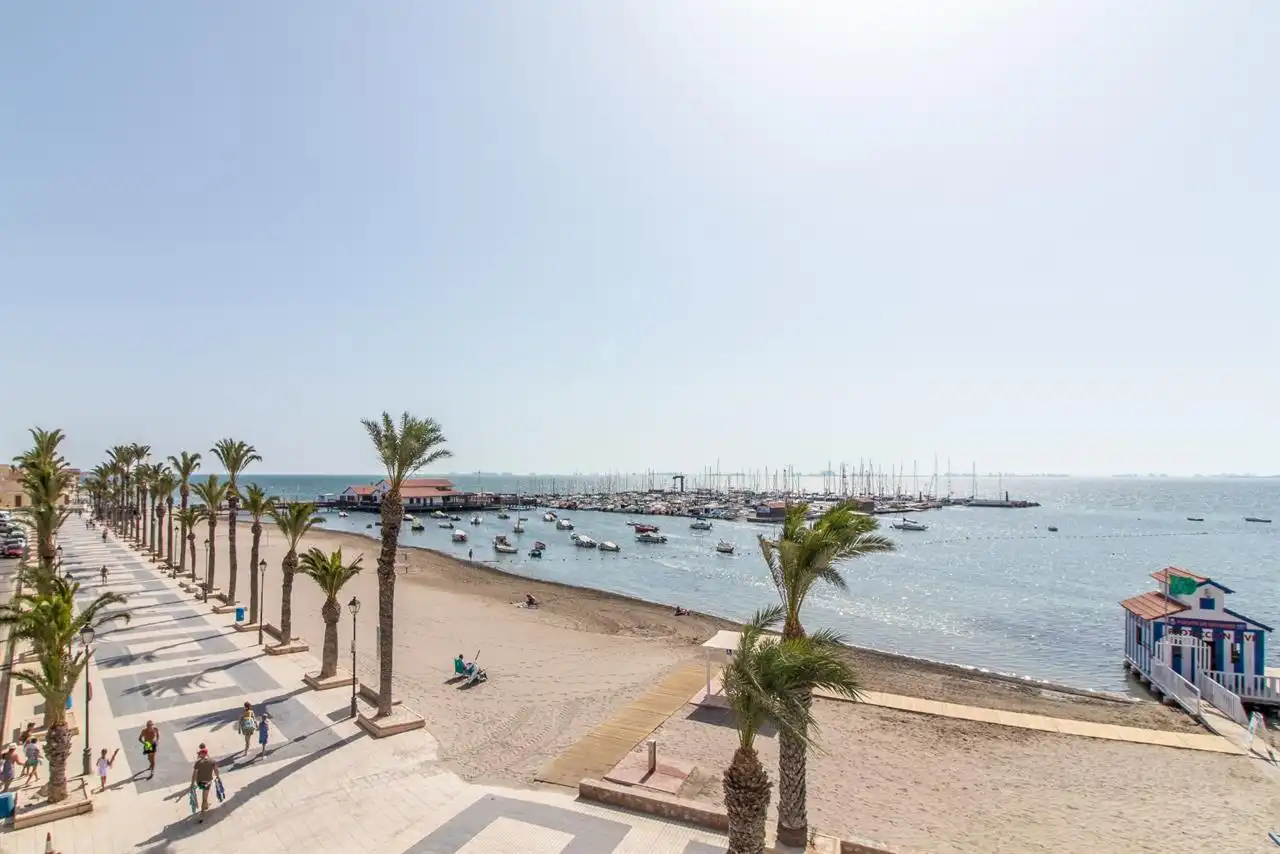 Vista exterior de Apartament en venda en Los Alcázares amb Piscina i Moblat