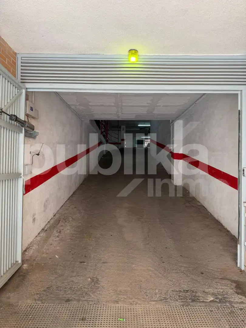 Aparcament de Pis en venda en Santa Pola amb Aire condicionat, Moblat i Balcó