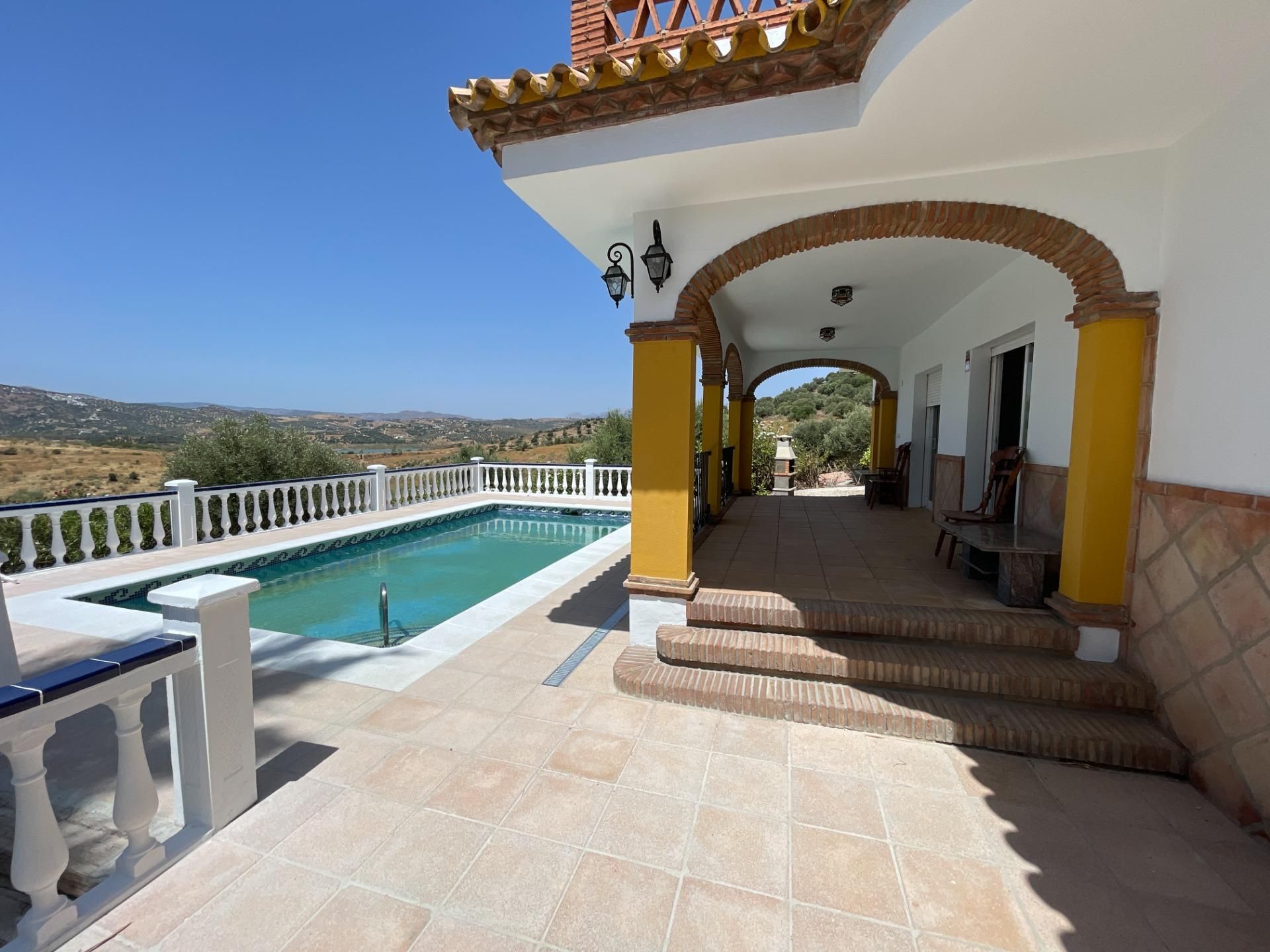 Piscina de Casa o xalet en venda en Viñuela amb Aire condicionat, Calefacció i Jardí privat