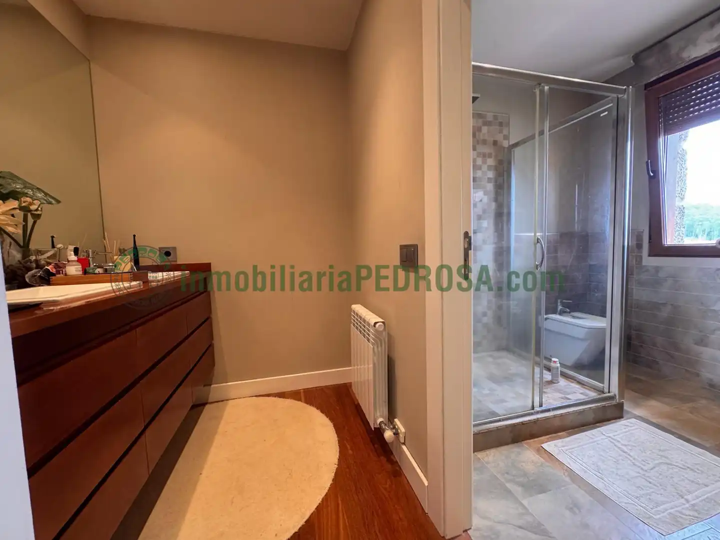 Baño de Casa o chalet en venta en Pontevedra Capital  con Calefacción, Jardín privado y Terraza