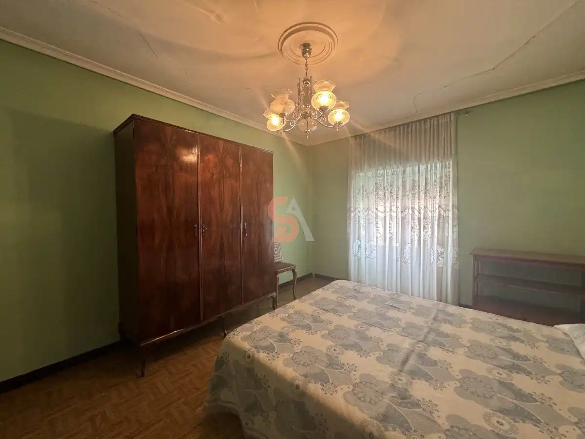 Dormitori de Casa o xalet en venda en Renedo de Esgueva amb Calefacció