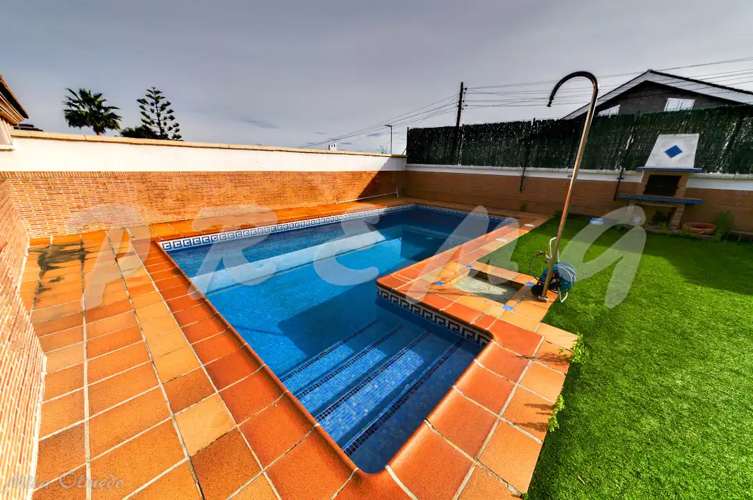Houses for sale in Los Pinos