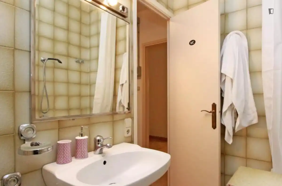 Room in Barri Gòtic