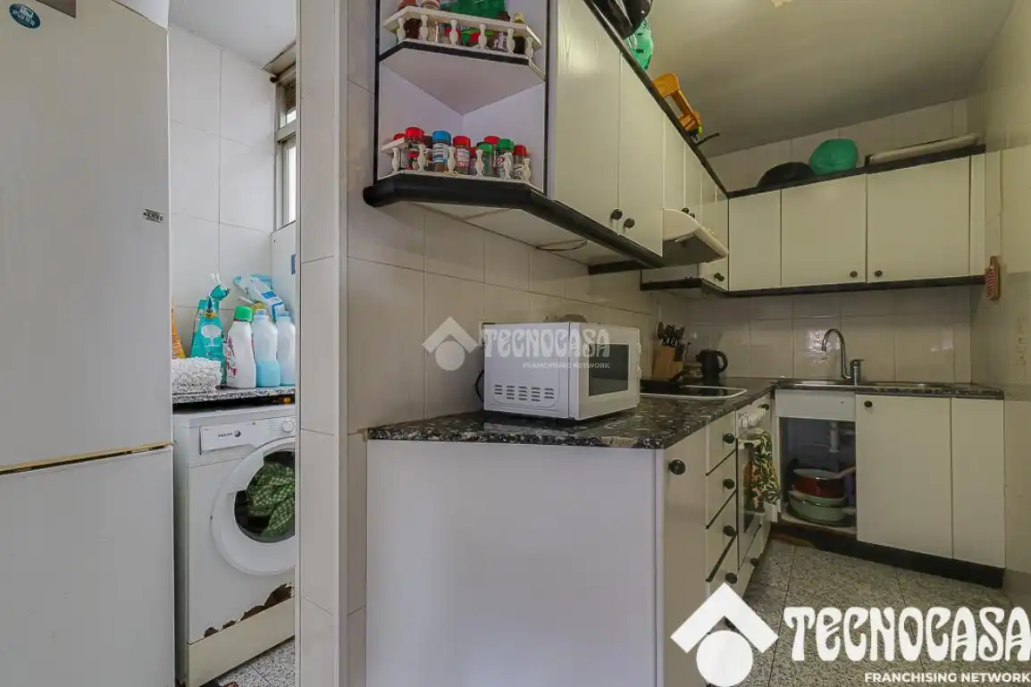 Piso con terraza en venta en Nou Barris, imagen 25