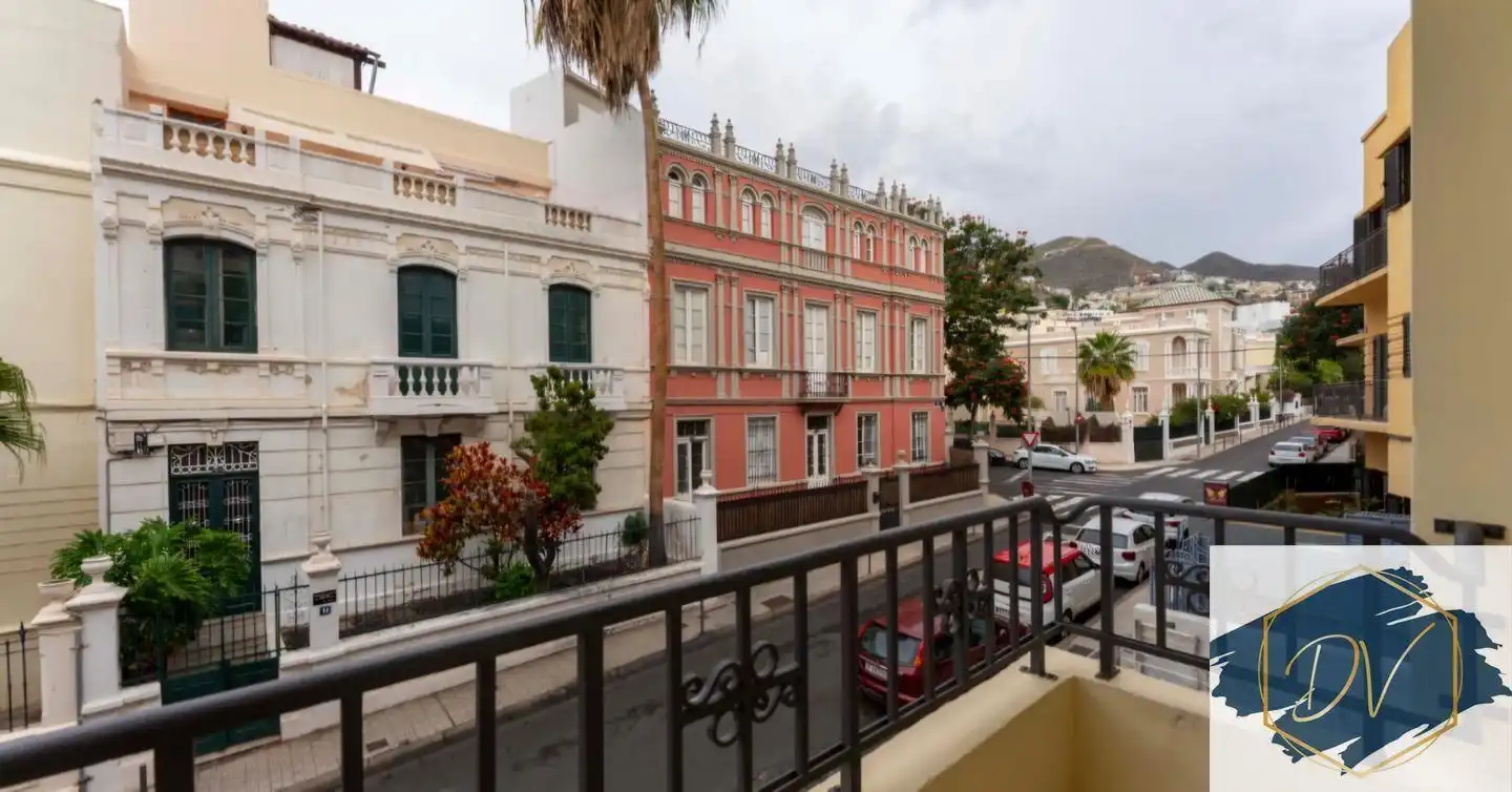 Flat with terrace for sale in Calle de Jesús y María, imagen 19
