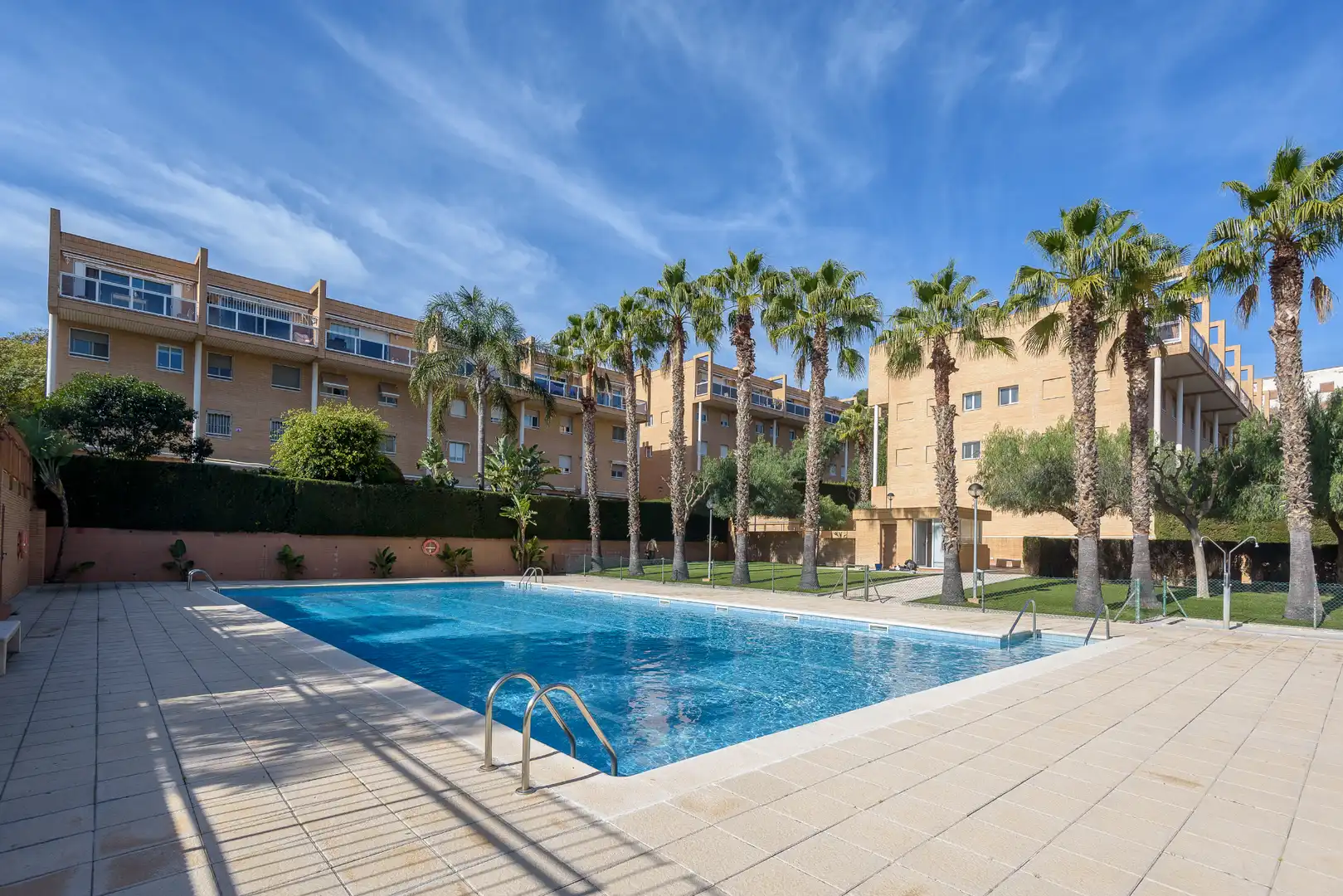 Piscina de Dúplex en venda en Tarragona amb Aire condicionat, Calefacció i Jardí privat