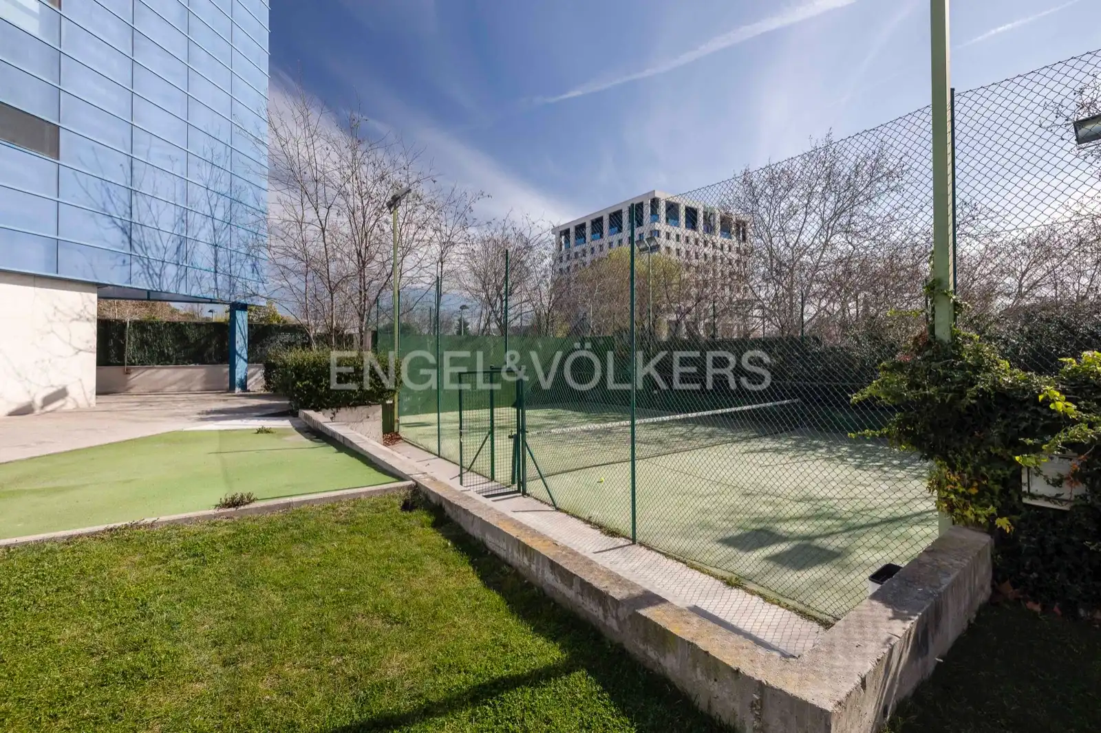 Terrace of Study for rent in San Sebastián de los Reyes  with Air Conditioner, Heating and Parquet flooring