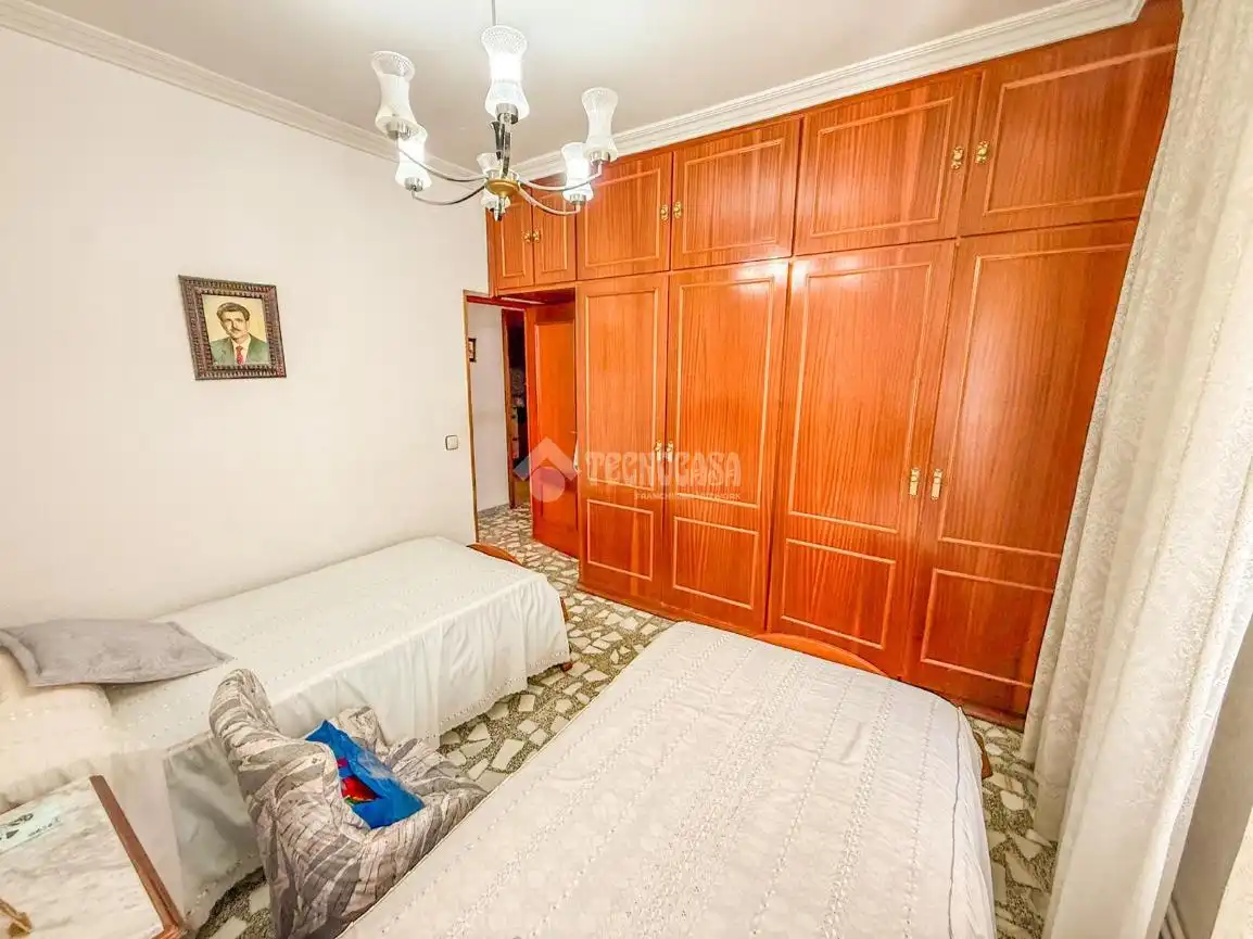 Habitación de Piso en venta en Parla con Calefacción