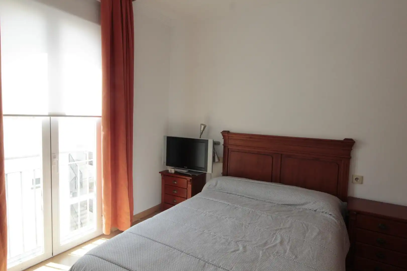 Habitación de Piso en venta en Sevilla con Balcón y Jacuzzi