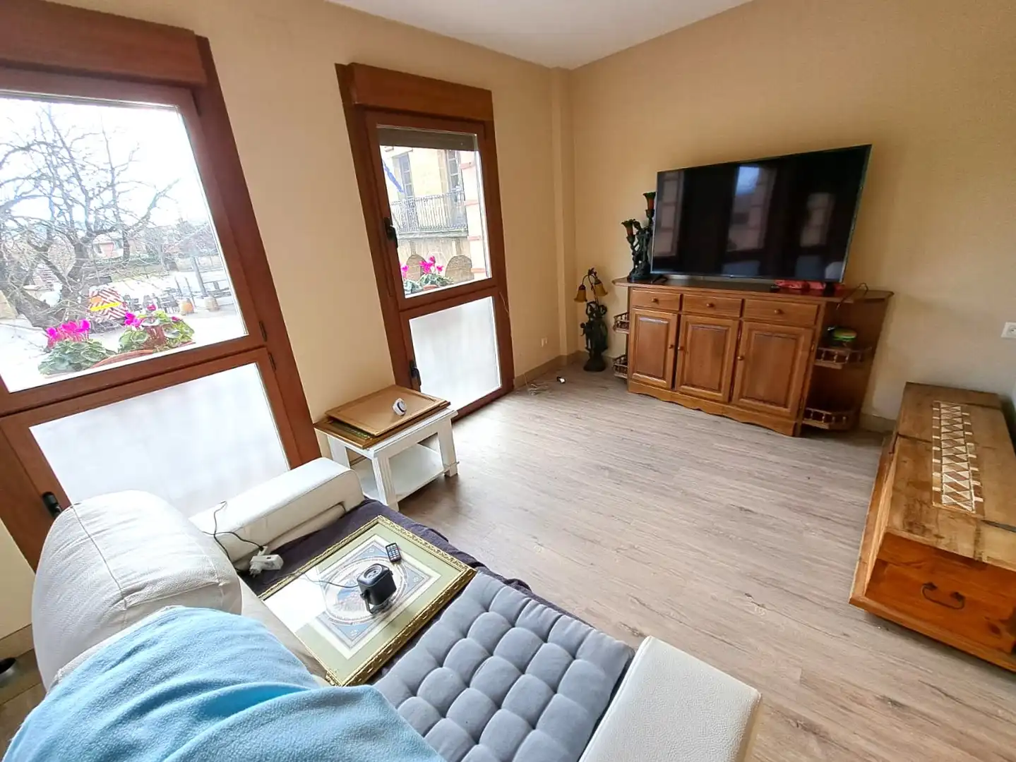 Sala de estar de Finca rústica en venta en Ollauri con Calefacción y Amueblado