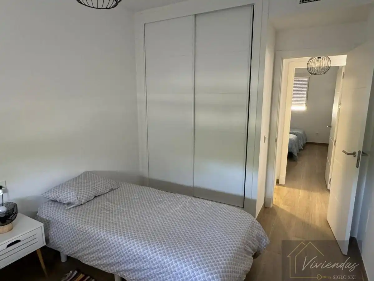 Habitación de Piso de alquiler en Chipiona con Aire acondicionado, Terraza y Amueblado
