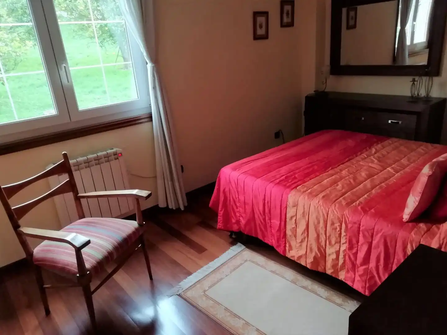 Habitación de Casa o chalet en venta en Culleredo con Jardín privado, Parquet y Horno