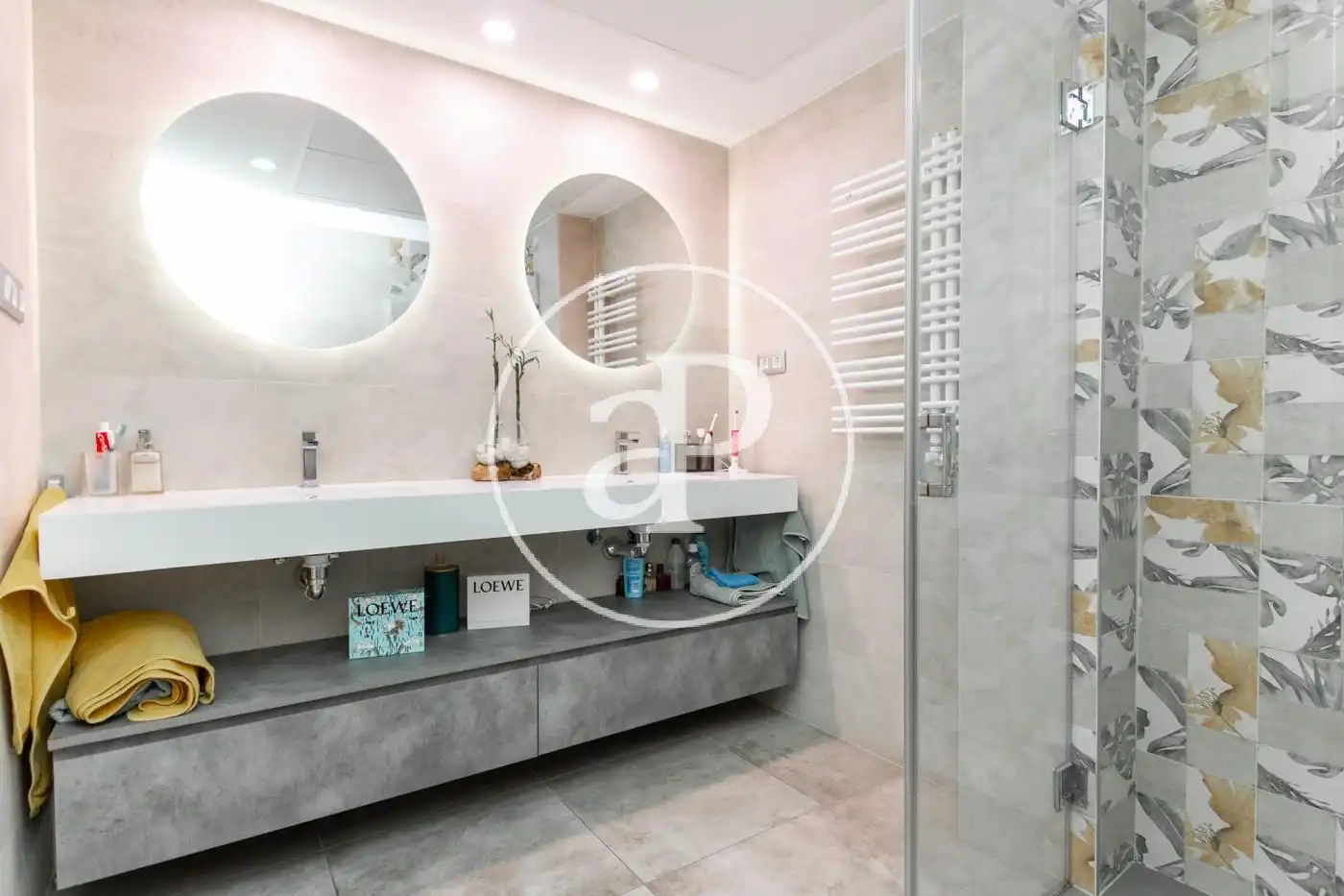 Badezimmer von Wohnung zur Miete in Pozuelo de Alarcón mit Klimaanlage, Heizung und Privatgarten