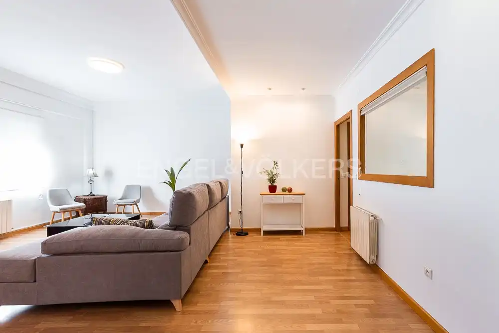 Sala d'estar de Pis de lloguer en Valencia amb Calefacció, Parquet i Terrassa