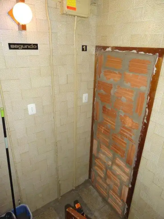 Bathroom of Flat for sale in Sabadell
