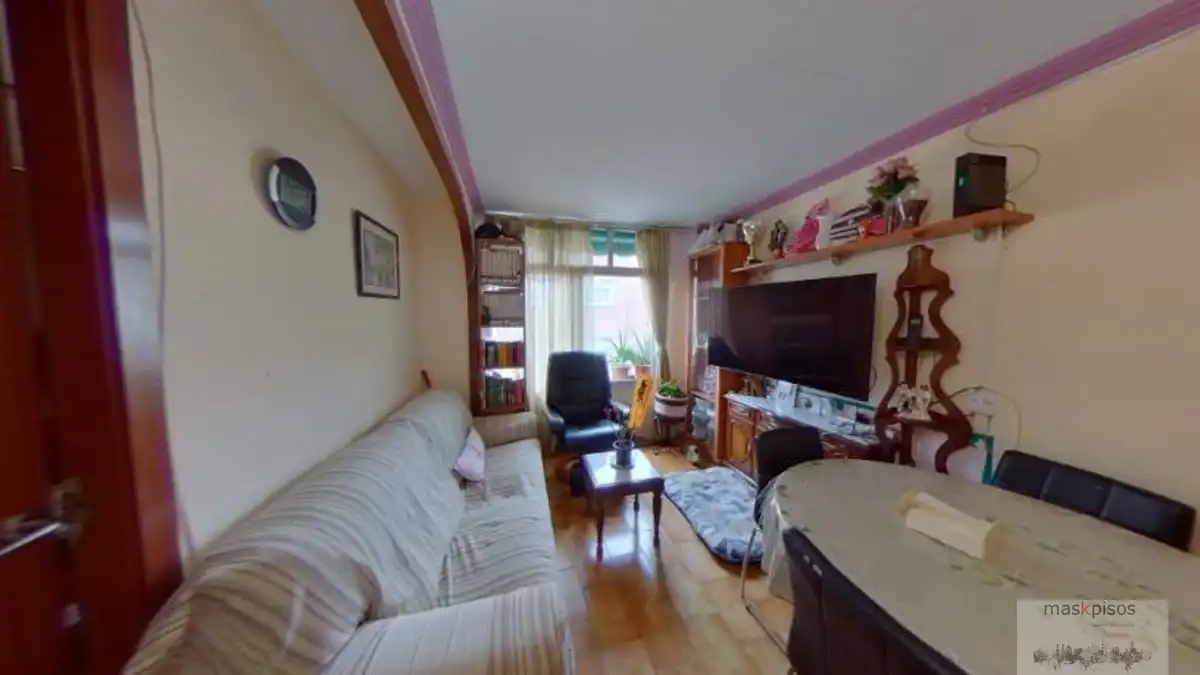 Sala d'estar de Pis en venda en L'Hospitalet de Llobregat