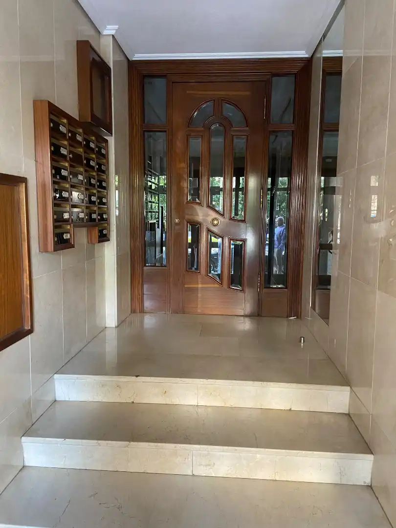 Pis en venda en Vigo  amb Calefacció, Parquet i Terrassa
