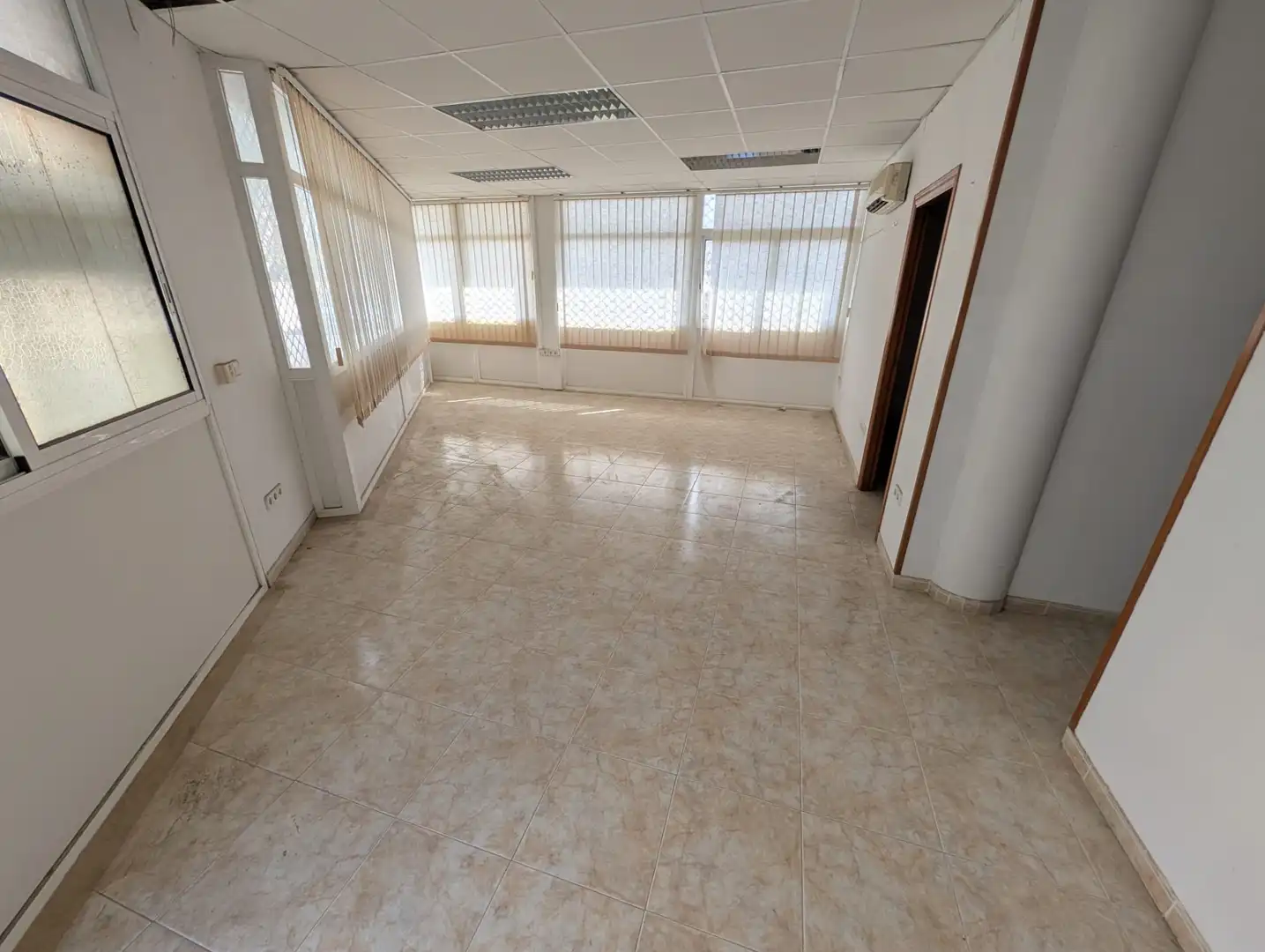 Gewerbefläche zum Verkauf in Carrer de Sumella 46, imagen 8