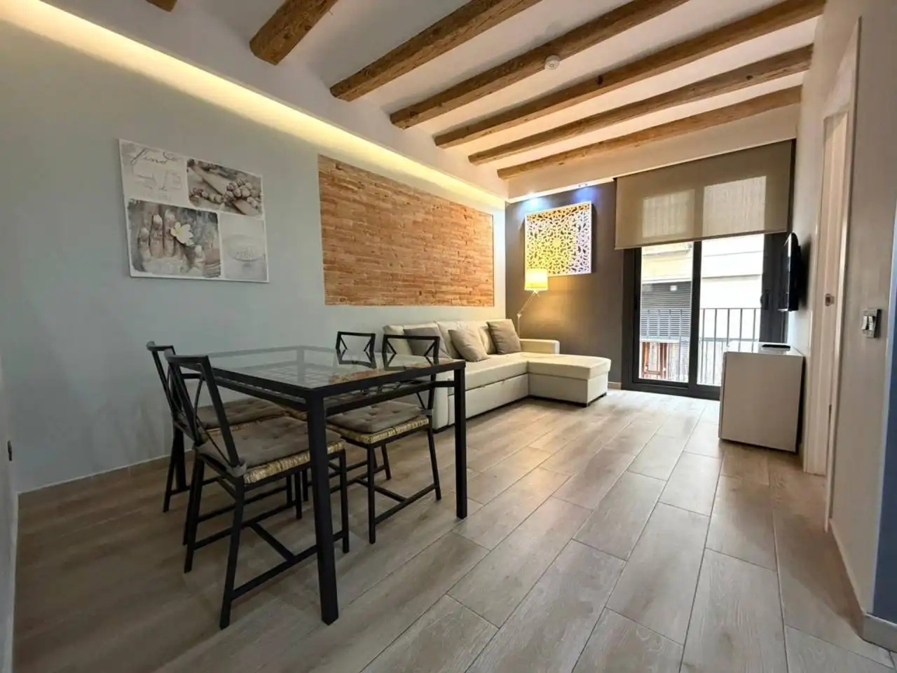 Sala d'estar de Pis de lloguer en Barcelona amb Aire condicionat, Calefacció i Moblat