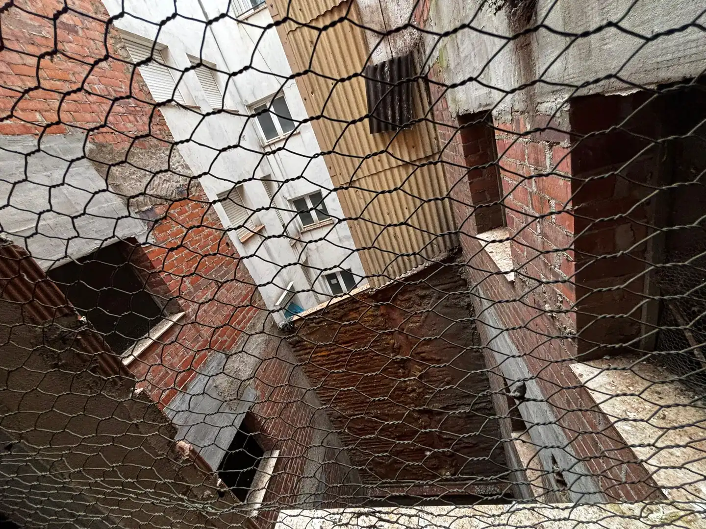Vista exterior de Edificio en venta en Salt