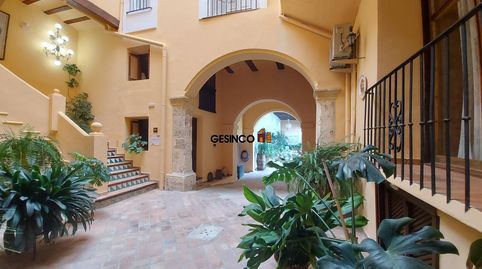 CASA HISTÓRICA CÉNTRICA, REFORMADA!! CON PATIO, TERRAZAS, JARDIN, PISCINA Y CON GARAJES!!