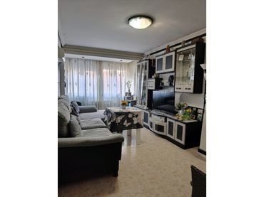 Appartamento con ascensore in vendita a Calle Torrejon Velasco