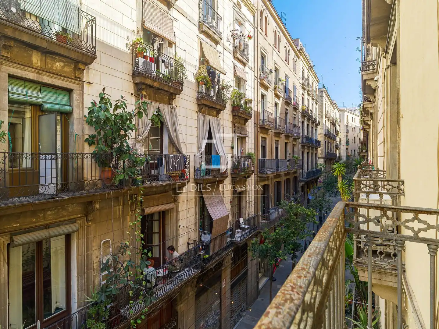 Vista exterior de Piso en venta en Barcelona con Aire acondicionado, Calefacción y Terraza