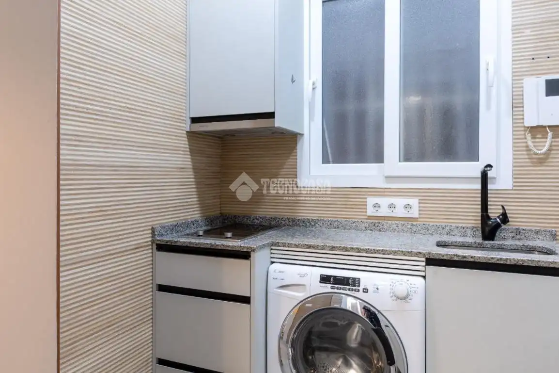 Cocina de Piso en venta en Madrid con Calefacción