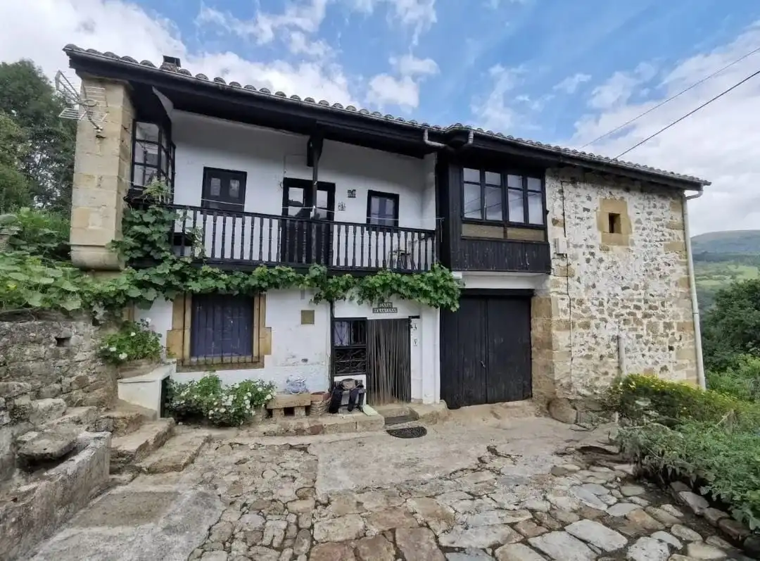 House with garden for sale in Corvera de Toranzo, imagen 2