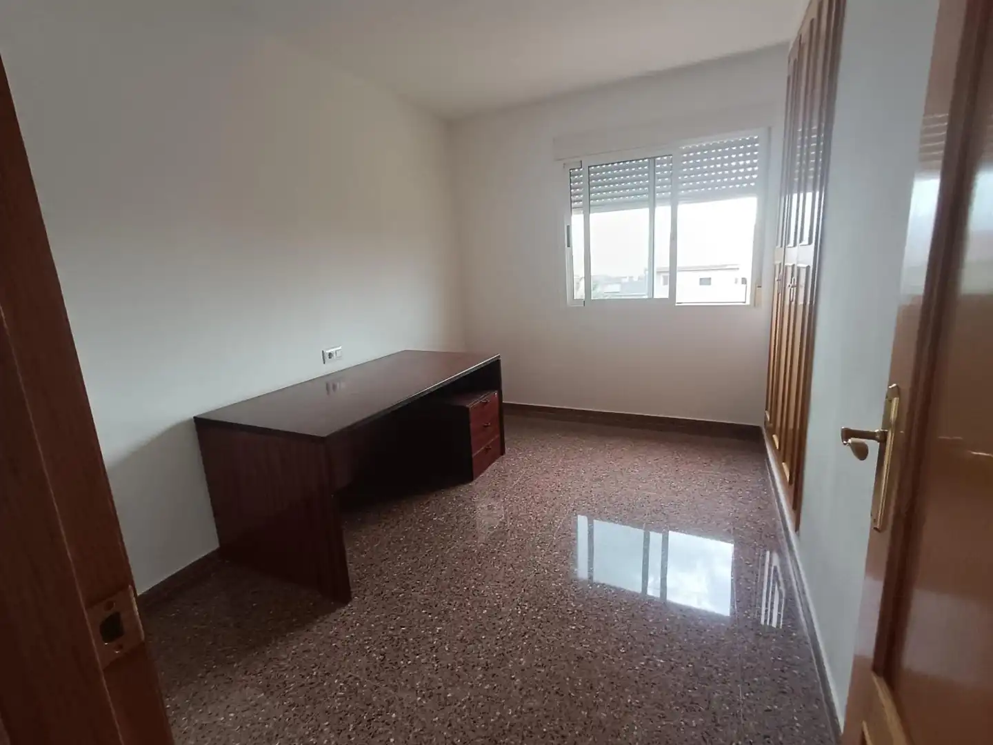 Casa adosada en venta en Petrer con Jardín privado, Terraza y Balcón