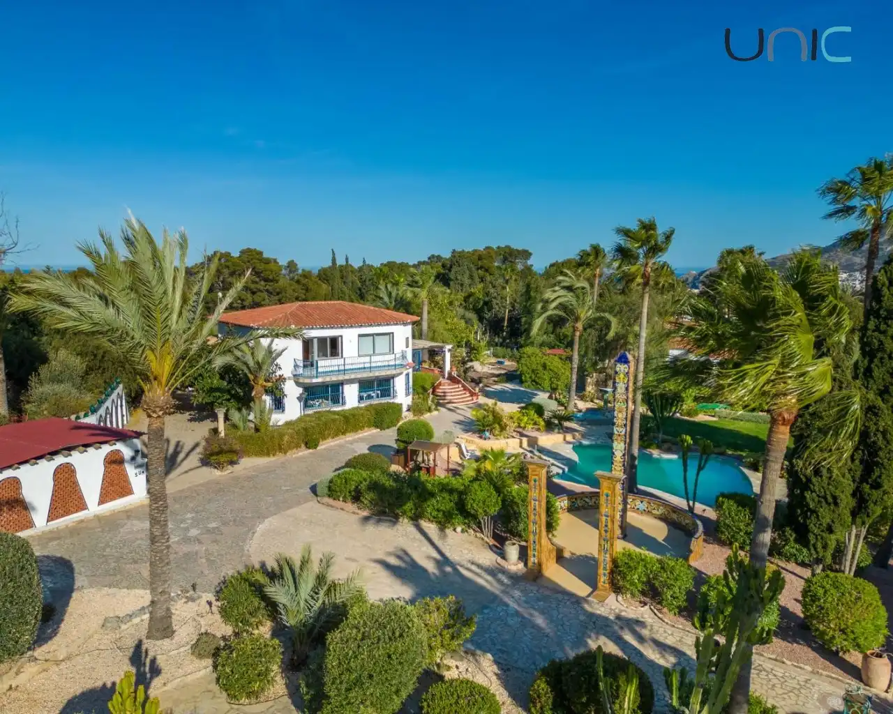 Exterior view of Houses for sale in L'Alfàs del Pi  with Private garden, Terrace and Swimming Pool
