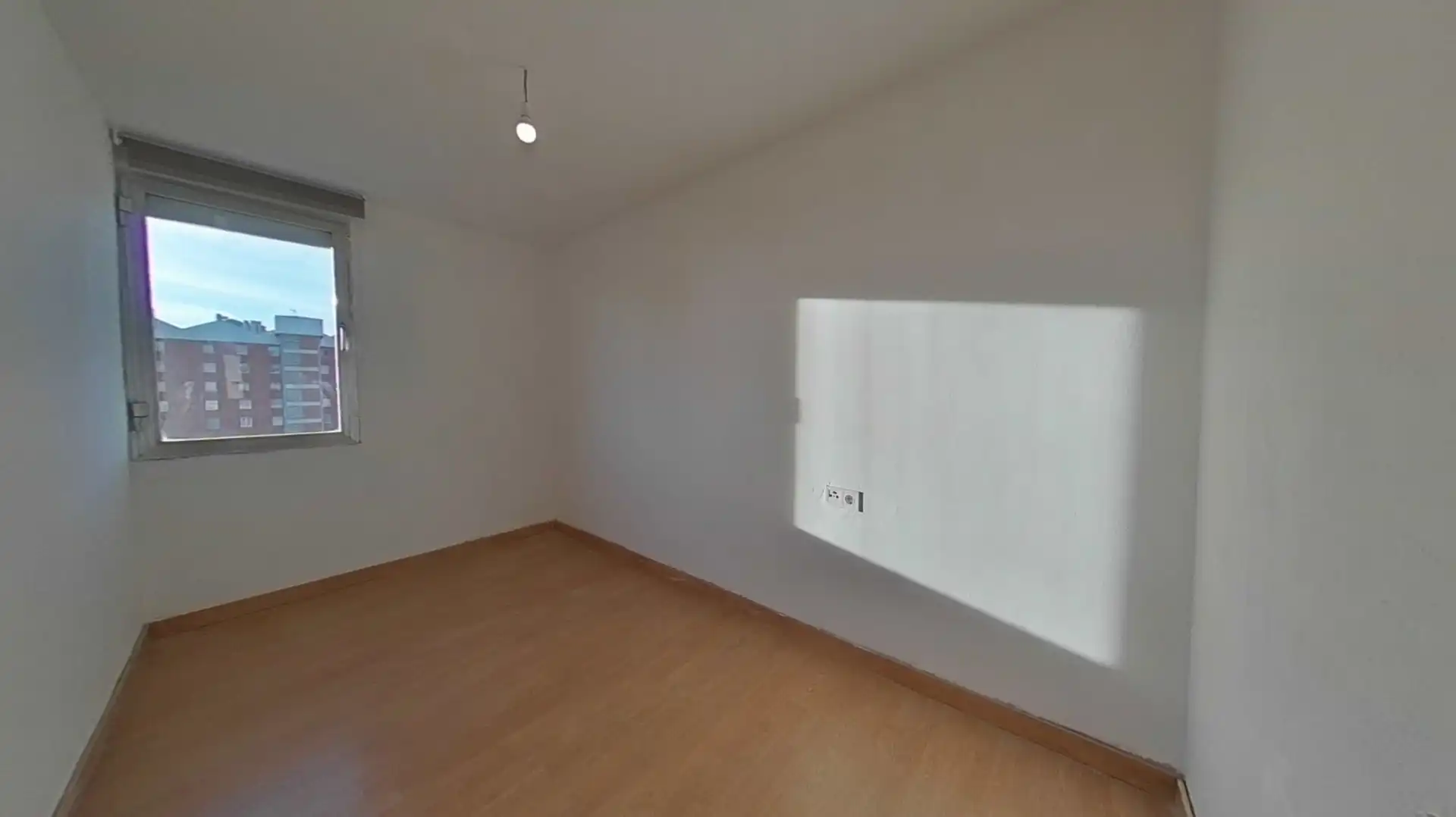 Habitación de Piso en venta en L'Hospitalet de Llobregat con Parquet