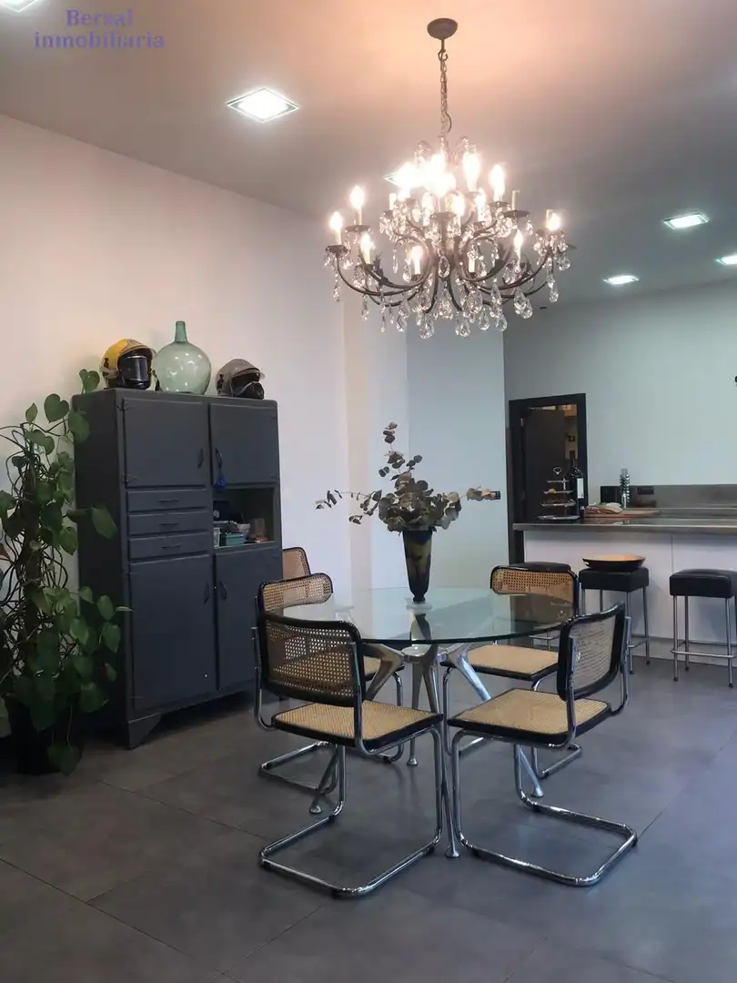 Esszimmer von Gebäude zum Verkauf in  Logroño