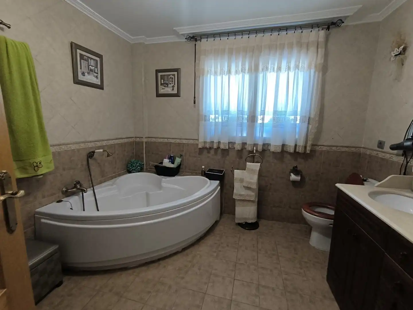 Bathroom of Houses for sale in Fresno de Río Tirón  with Heating, Private garden and Terrace