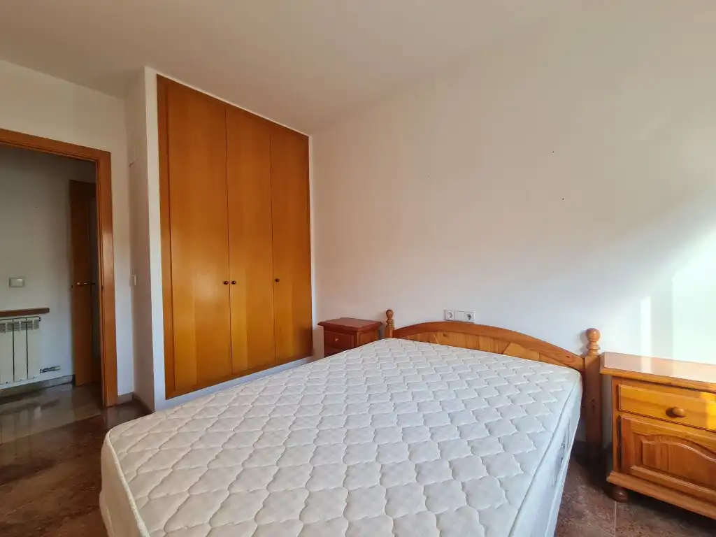 Dormitori de Pis de lloguer en Girona