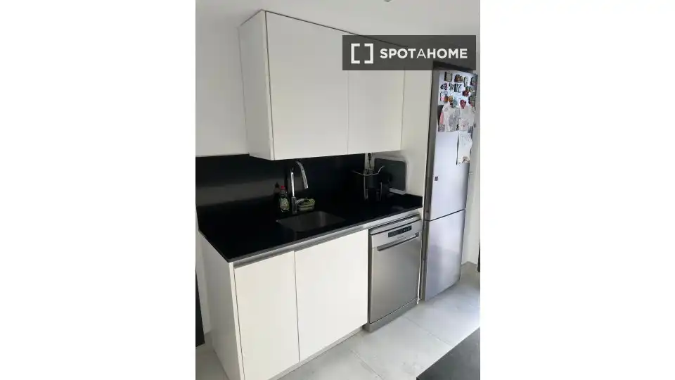 Cocina de Piso de alquiler en Valencia con Aire acondicionado, Calefacción y Amueblado