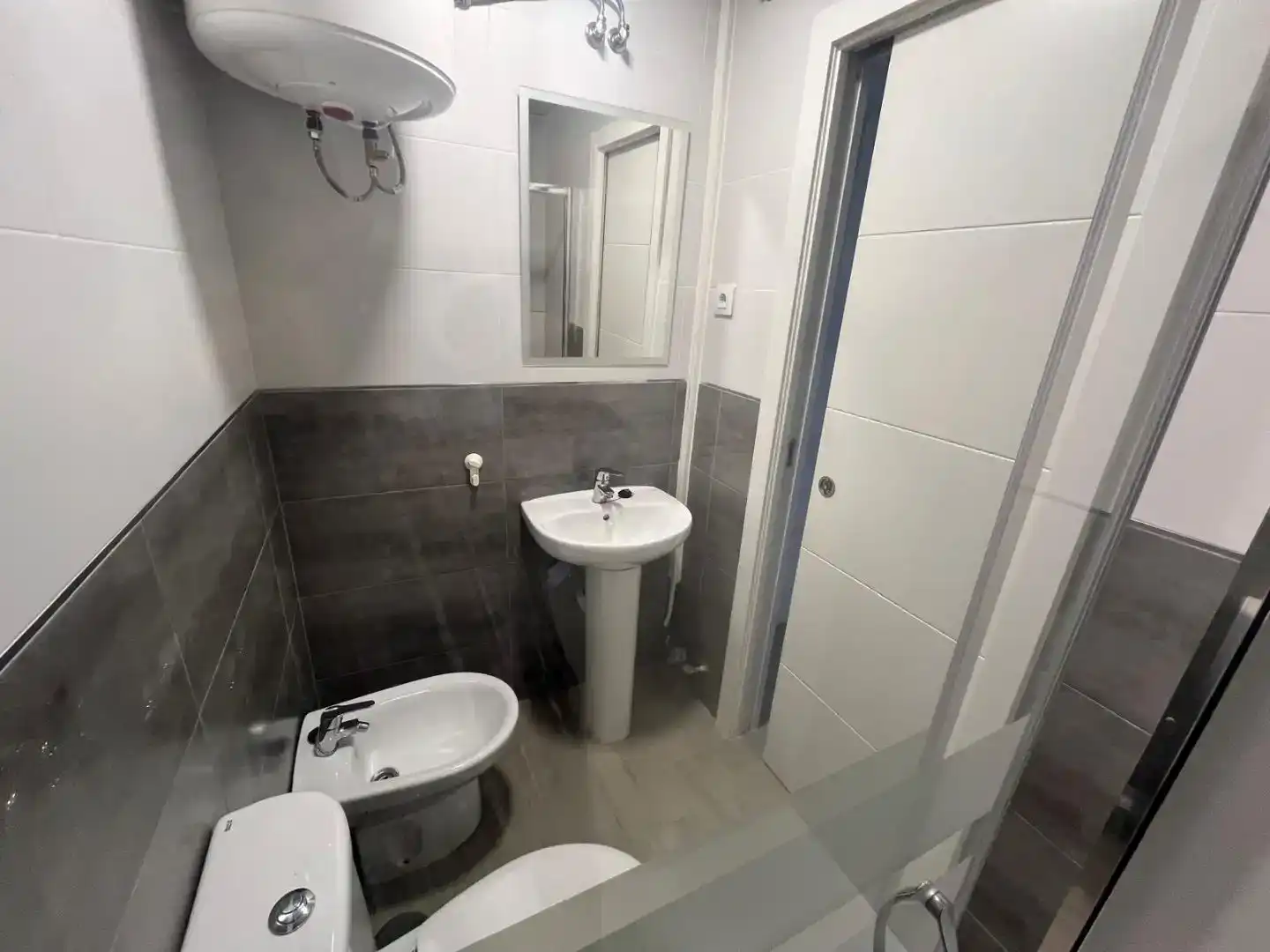 Baño de Piso en venta en Madrid con Aire acondicionado y Amueblado