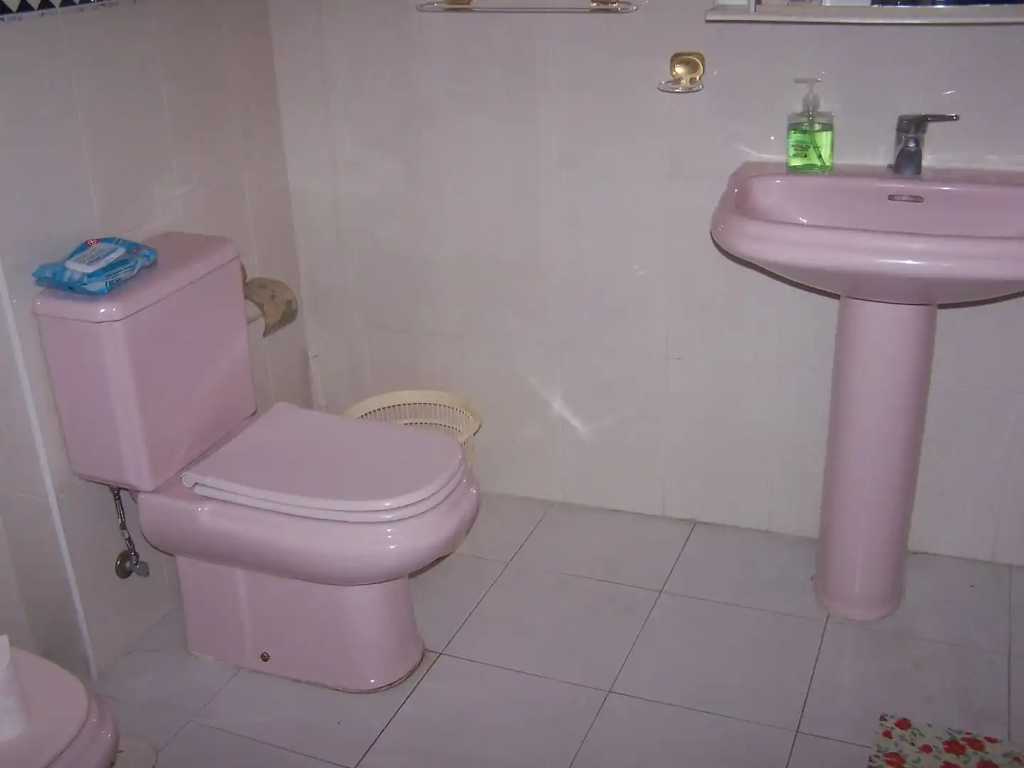Bathroom of Flat for sale in Ronda  with Heating, Storage room and Community pool