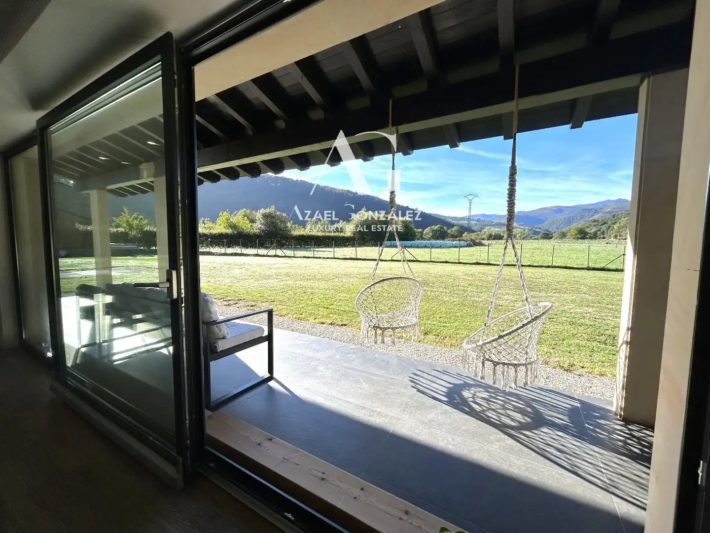 Terrace of Houses for sale in Cabuérniga, Cantabria
