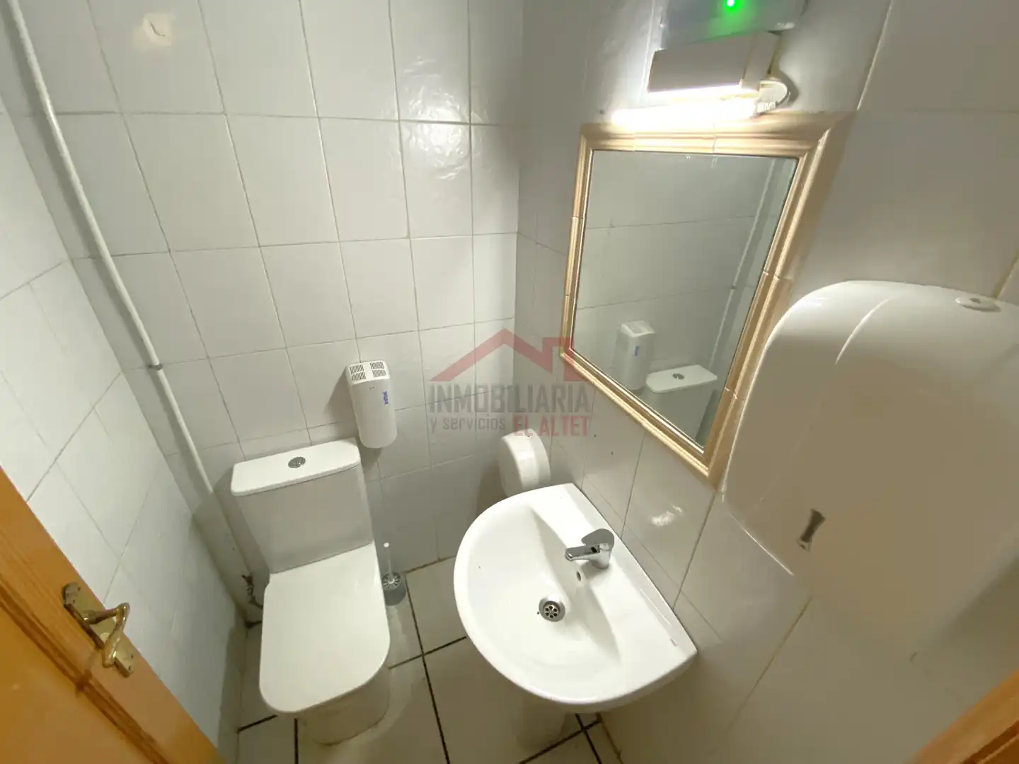 Baño de Local en venta en Elche / Elx con Amueblado