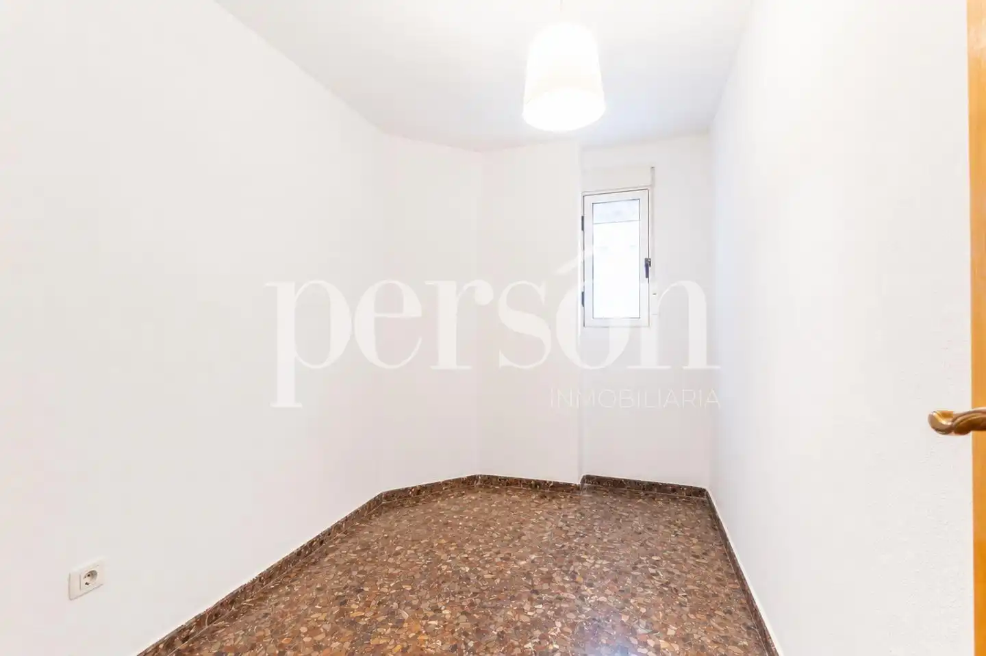 Flat for rent in Calle del Maestro Atanasio Garcia Zapater, Benetússer