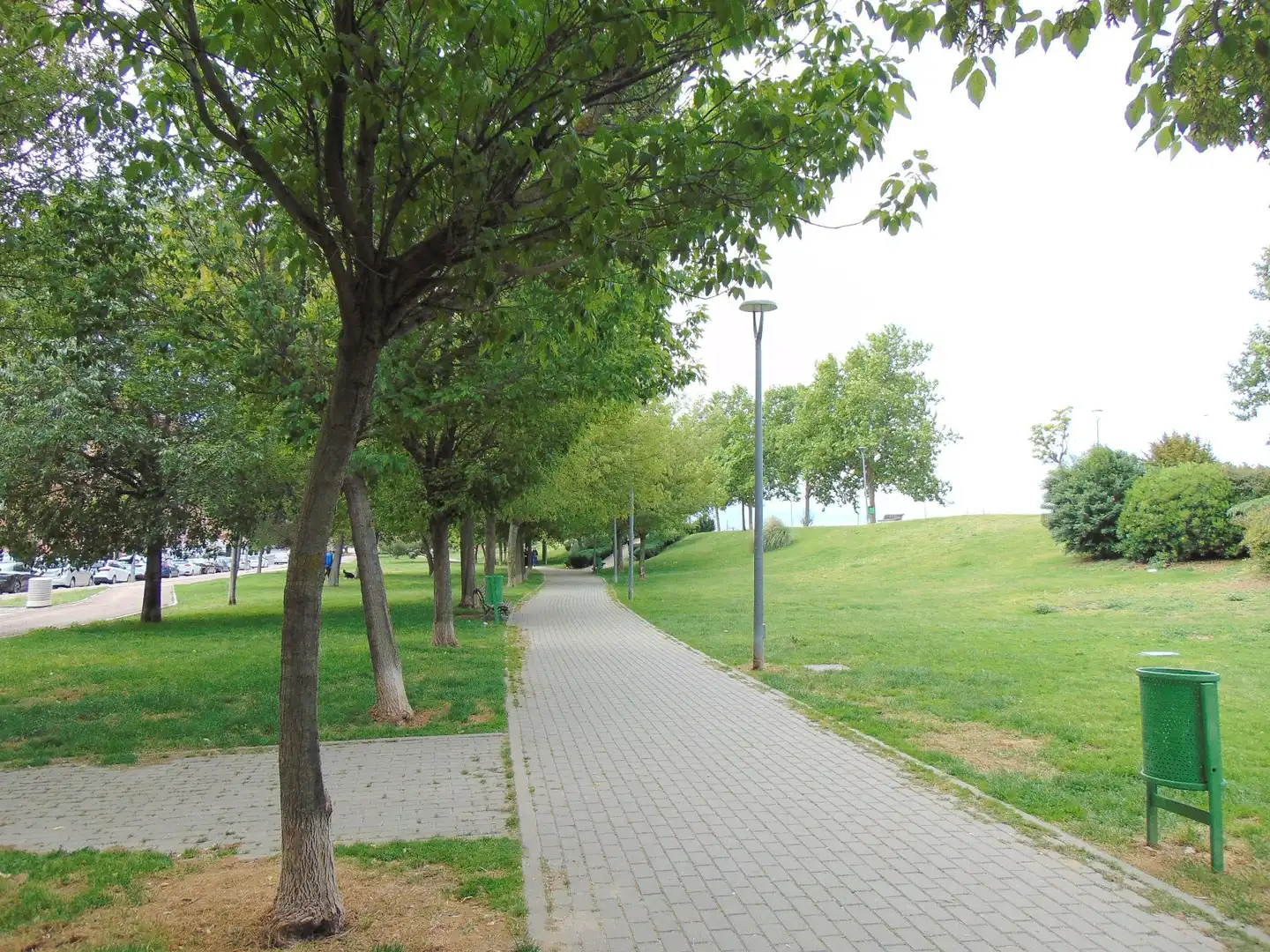 Vista exterior de Àtic en venda en Parla amb Aire condicionat, Calefacció i Terrassa
