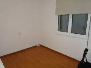 Schlafzimmer von Wohnung zur Miete in Gijón  mit Heizung, Parkett und Möbliert